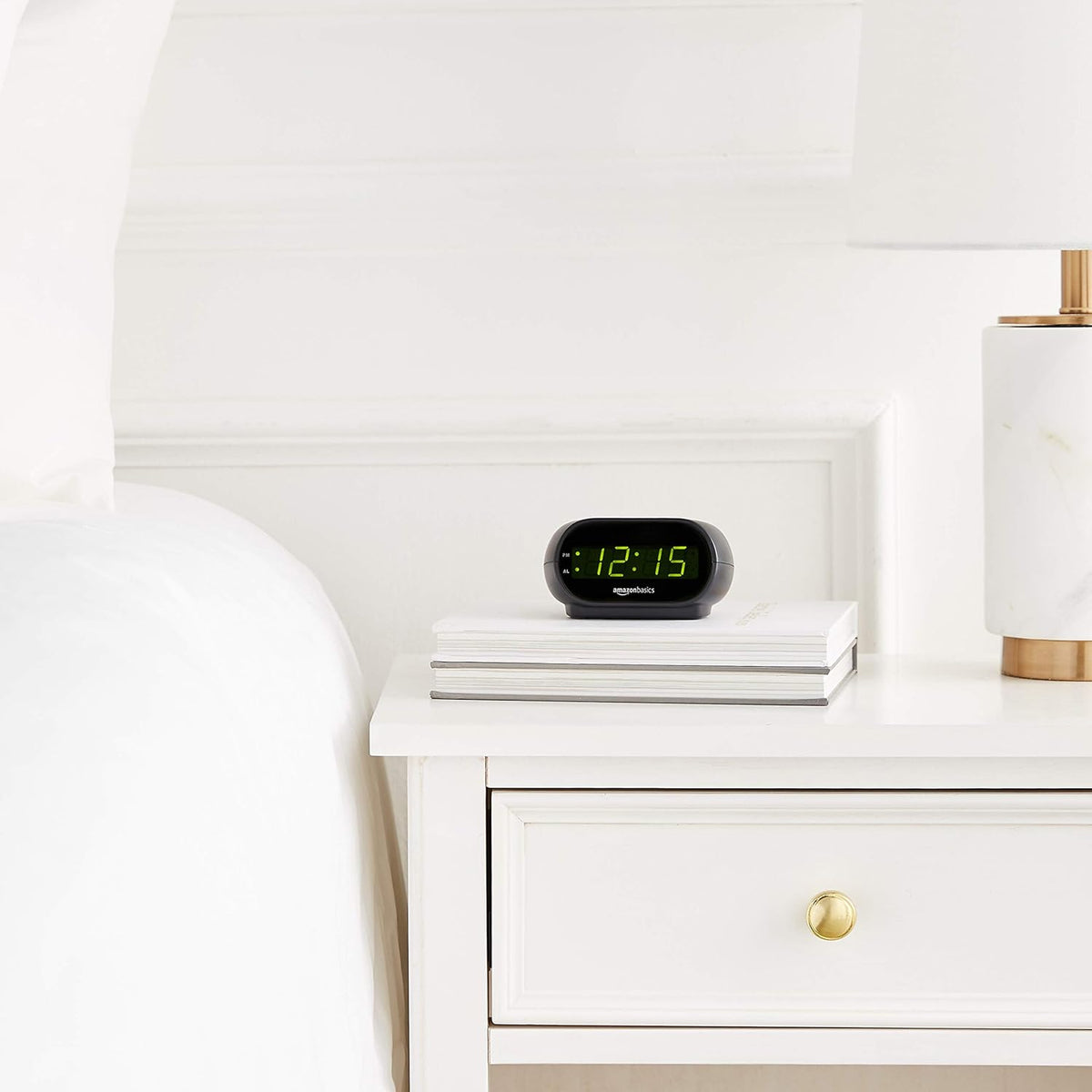 Amazon Basics Oval Alarm Clock with Battery Backup – Consistent Timekeeping for Study Sessions and Deadlines