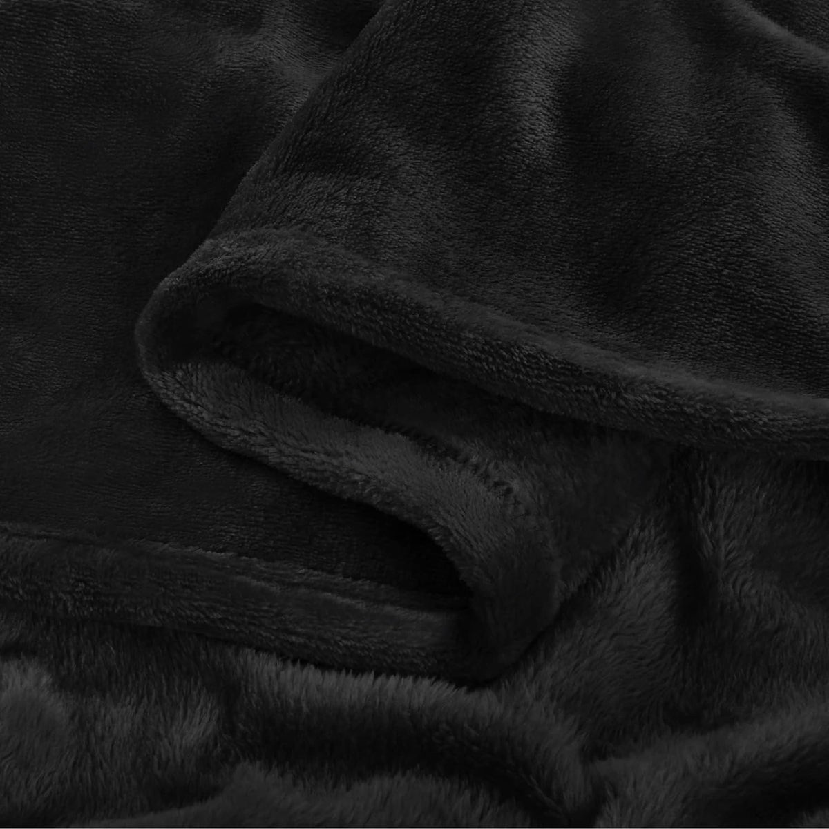 BEDELITE Lightweight Fleece Blanket – Clean Design Accent in Solid Neutrals for Minimalist Bedrooms