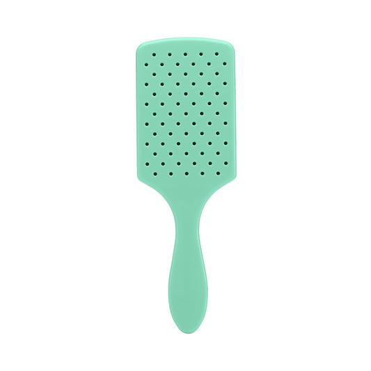 paddle-shaped head optimized for longer, thicker hair lengths
