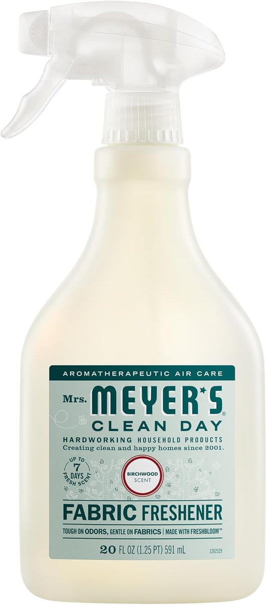 20 oz spray bottle with fine-mist applicator for even fabric coverage