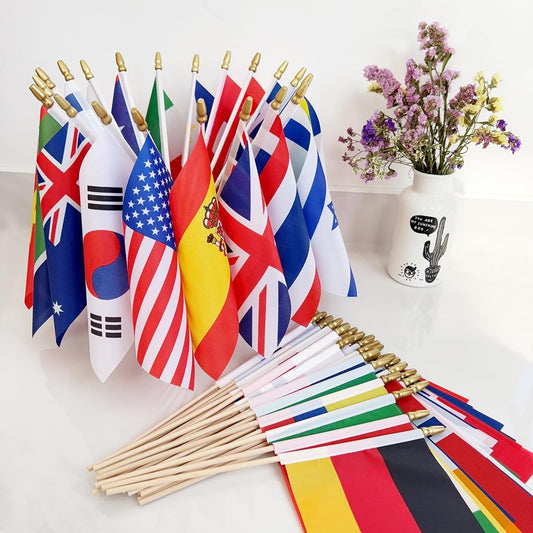 8.2" x 5.5" polyester flag with fine-sewn edges for durability