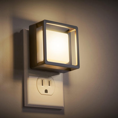 built-in dusk-to-dawn light sensor for automatic on/off operation