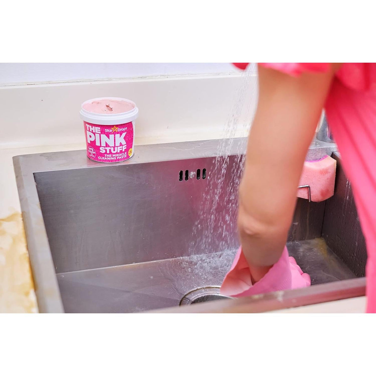 bundle packaging that pairs paste and sponge as a ready-to-use cleaning duo