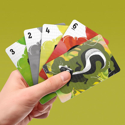 Dump The Skunk! Game – Reiner Knizia Stocking Stuffer and Birthday Present for Teens, Adults, and Families