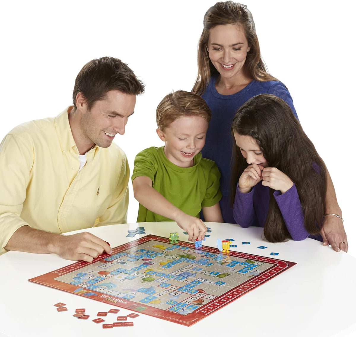 Hasbro Gaming Scrabble Junior Board Game – Thoughtful Birthday Gift for 5-7 Year Olds Learning to Read