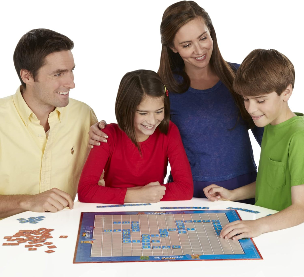 Hasbro Gaming Scrabble Junior Board Game – Thoughtful Birthday Gift for 5-7 Year Olds Learning to Read
