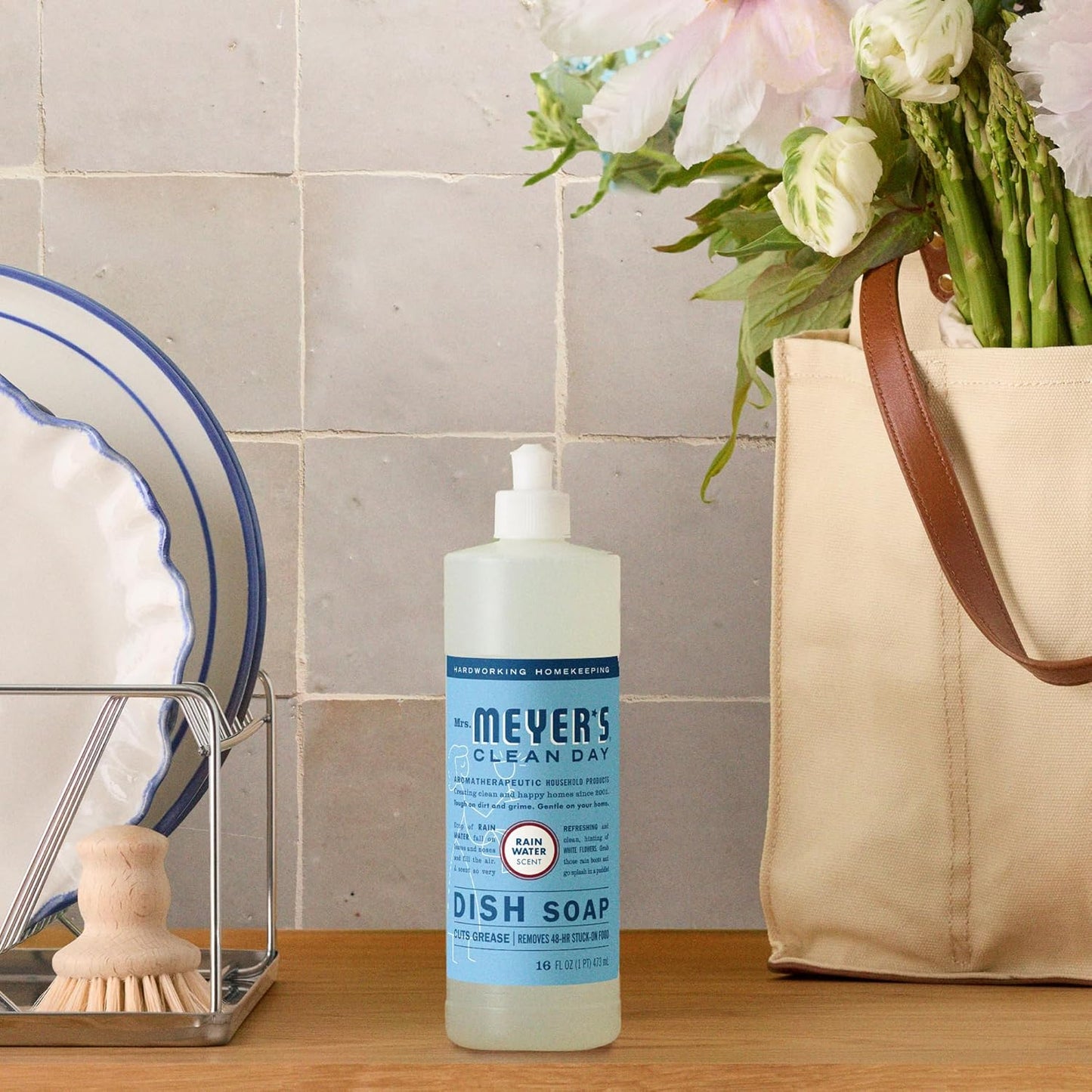 leaping bunny certified cruelty-free, made without parabens, phthalates, mea, dea, phosphates, or artificial colors
