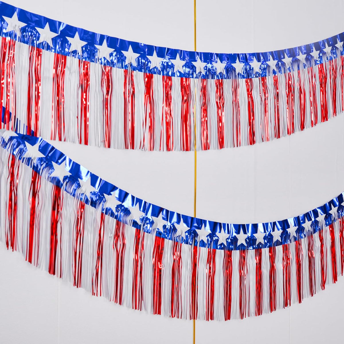 Mega-L Metallic Star Banner – 2-Pack Foil Fringe for Fireplace, Window & Home Display Styling
