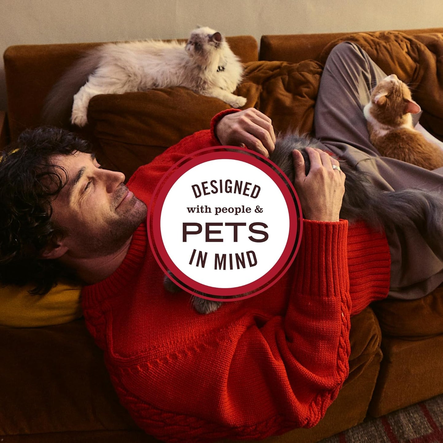 Mrs. Meyer's Clean Day Pet Odor Neutralizer for Self-Care Routines, Essential Oil Fabric Freshener