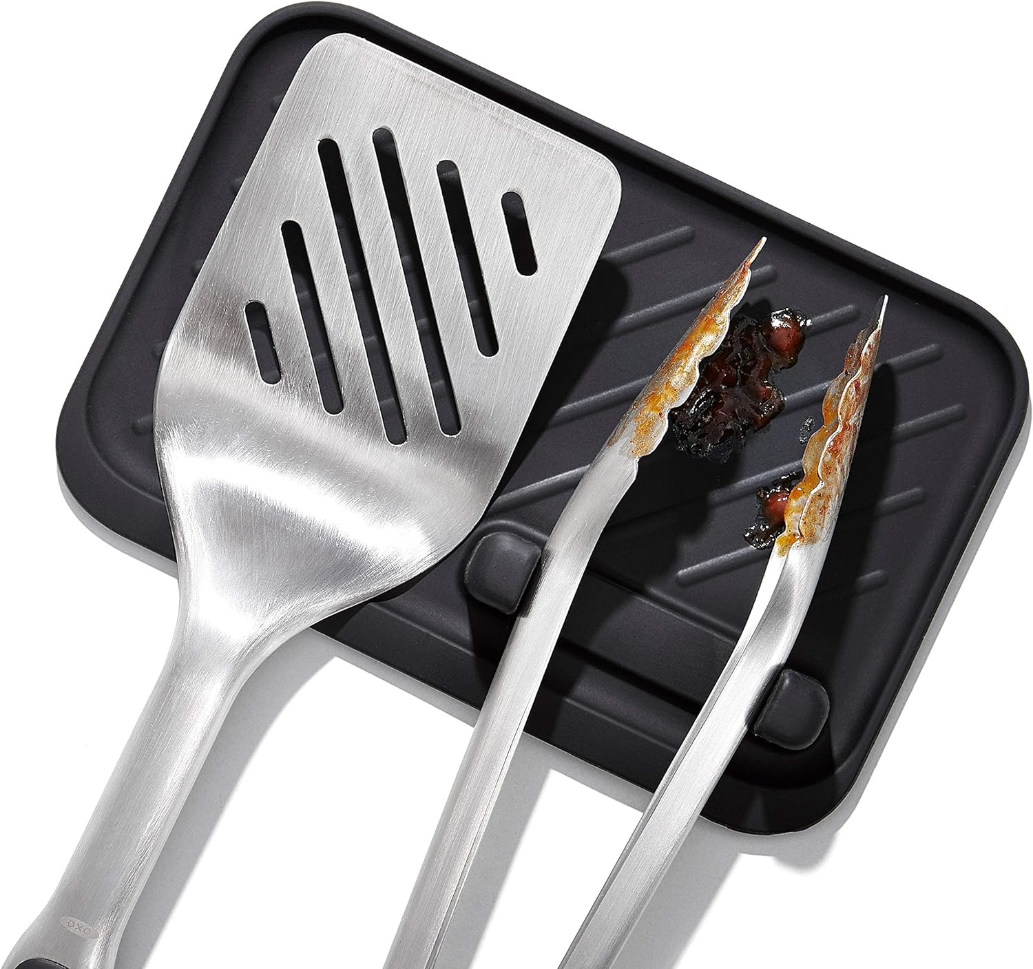 OXO Outdoor Grilling Turner and Tongs Set – All-in-One BBQ Tool Duo to Speed Up Weekend Cookouts