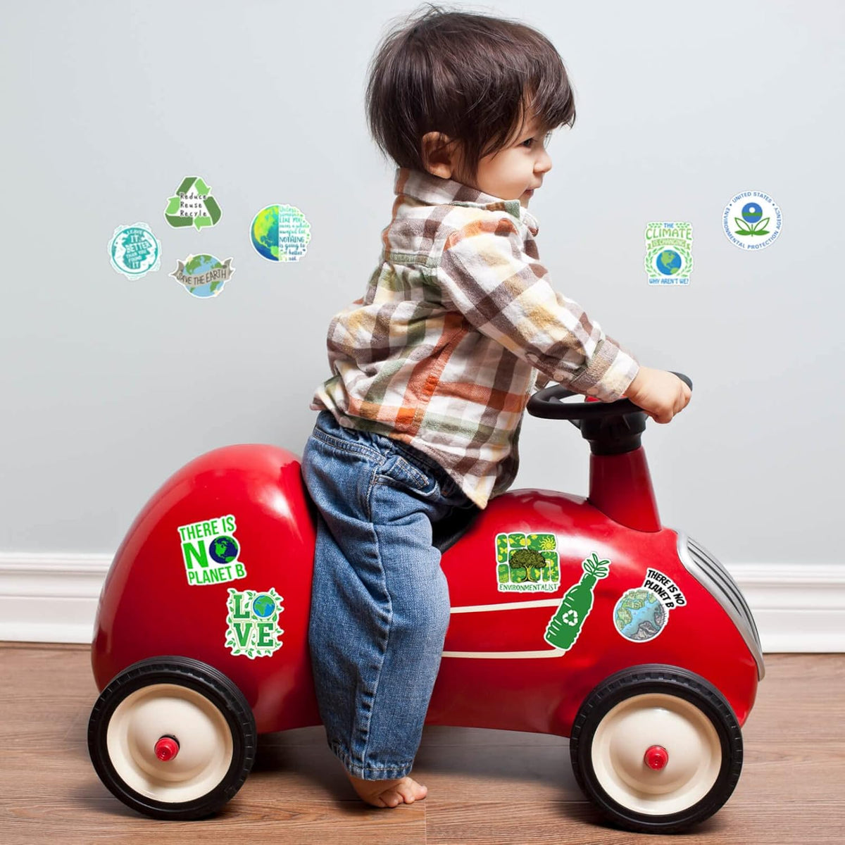 semi-gloss vinyl material that is waterproof, sunscreen-resistant, and non-fading