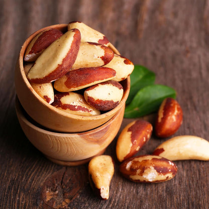 single-ingredient composition: 'organic brazil nuts' with no additives or sulphites