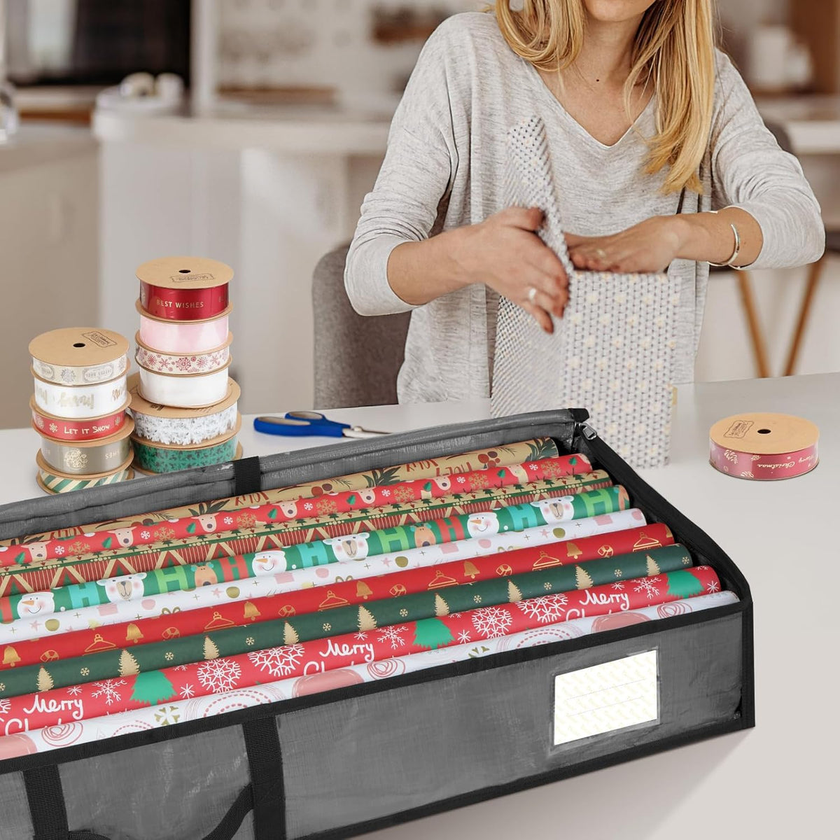 tag pocket in top-right corner for labeling and quick identification