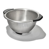 OXO Good Grips Stainless Steel Colander – Thoughtful Housewarming Gift, Stainless Strainer for Newlywed First Kitchens