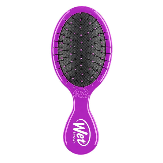 ultra-soft intelliflex bristles that flex to glide through tangles without pulling