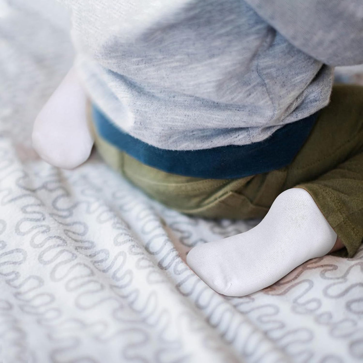 unisex styling suitable for both boys and girls